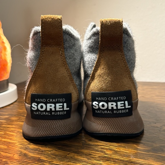 Waterproof Sorel Boots Out n About Classic - Picture 5 of 5
